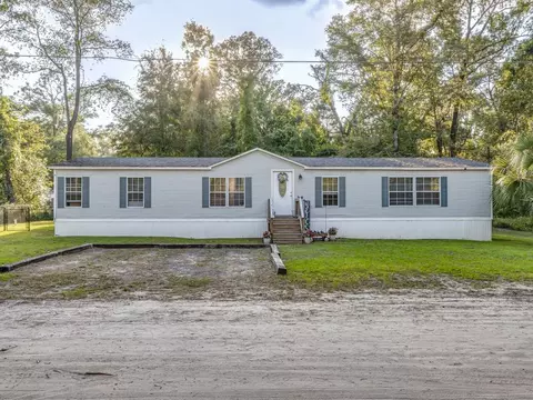 4 Dakota Dr, Crawfordville, FL 32327