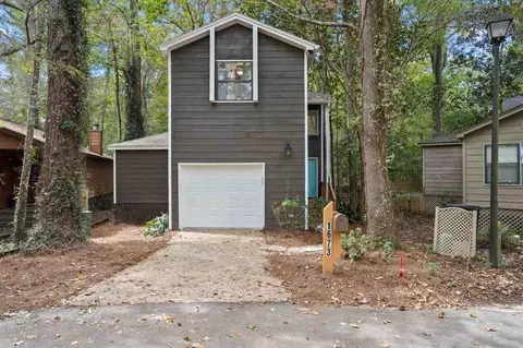 1673 Silverwood Dr, Tallahassee, FL 32301