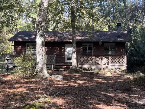 90 Mysterious Waters Rd, Crawfordville, FL 32327