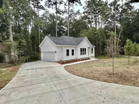 8768 Minnow Creek Dr, Tallahassee, FL 32312