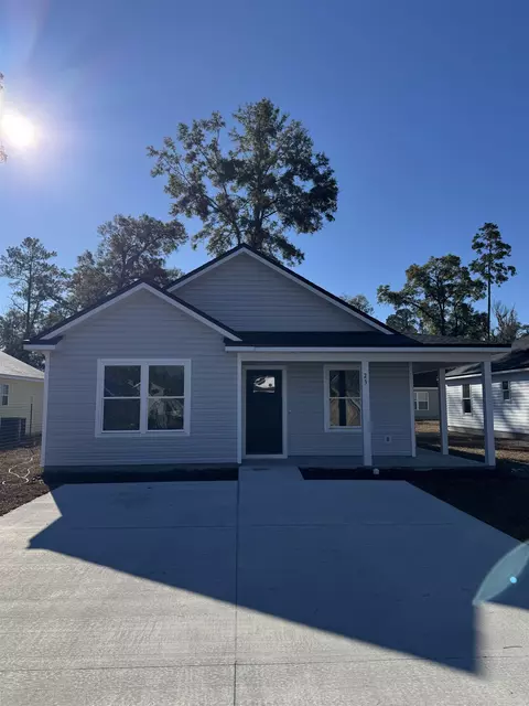 23 Comanche Trl, Crawfordville, FL 32327