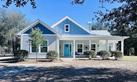 157 Southfork Ln, Crawfordville, FL 32327
