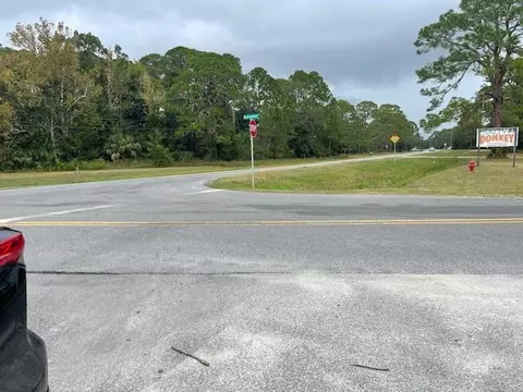 21 Withlachoochee Ave, Panacea, FL 32346