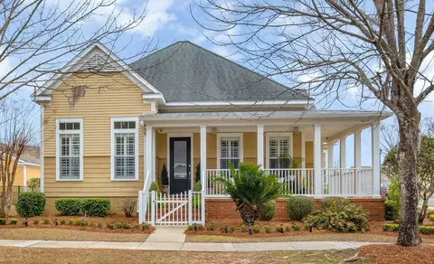 4213 Summertree Dr, Tallahassee, FL 32311