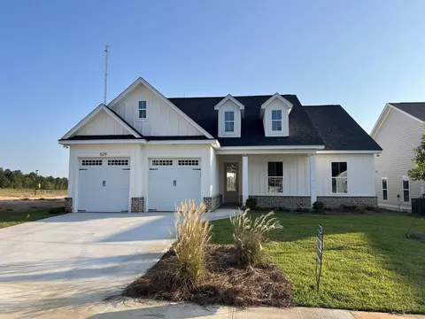 629 Knotted Pine Dr, Tallahassee, FL 32312