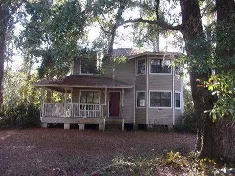 8656 High Bridge Rd, Midway, FL 32343