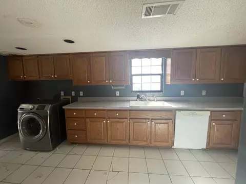 Kitchen - 8656 High Bridge Rd, Midway, FL 32343 photo 1 of 1