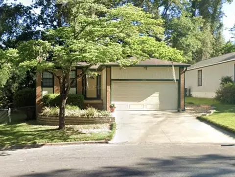 1618 Springwood Dr, Tallahassee, FL 32308
