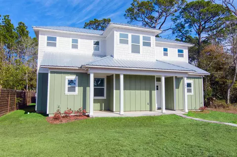 195 SE 14th St, Apalachicola, FL 32320