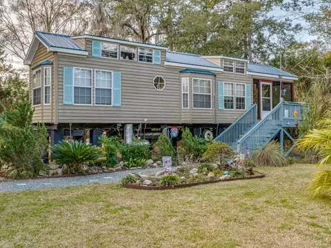 31 Whaley St, Saint Marks, FL 32355