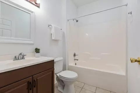 Bath - 370 Brown Rd, Lamont, FL 32336 photo 1 of 2