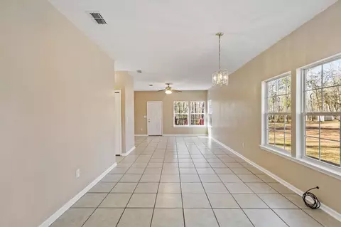 Living - 370 Brown Rd, Lamont, FL 32336 photo 2 of 6
