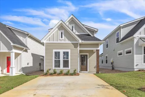 3730 Meadow Vista Ln, Tallahassee, FL 32308