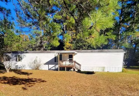 28 Two States St, Havana, FL 32333