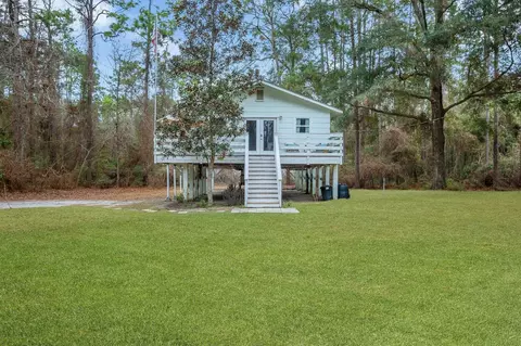 9399 Courtney Ln, Tallahassee, FL 32305