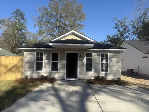35 Broken Bow Trl, Crawfordville, FL 32327