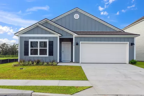 172 Needle Thrush Cir, Crawfordville, FL 32327