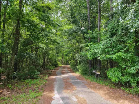 173 Mccallister Rd, Crawfordville, FL 32327
