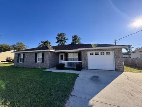 475 Rustling Pines Blvd, Midway, FL 32343