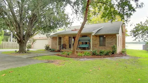 2401 NE Cherry Lake Cir, Pinetta, FL 32350