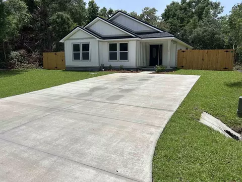 146 Franklin St, Lanark Village, FL 32323