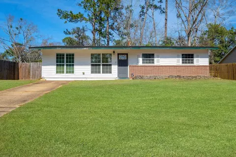 2214 Oxford Rd, Tallahassee, FL 32304