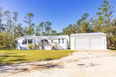 4863 Sumter St, Perry, FL 32348