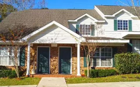 2738 W Tharpe St #1001, Tallahassee, FL 32303