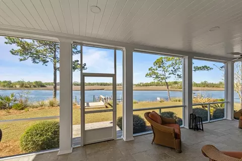 911 Sunset, Carrabelle, FL 32322 photo 3