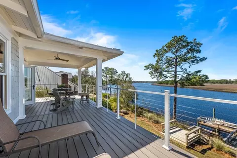 911 Sunset, Carrabelle, FL 32322 photo 7