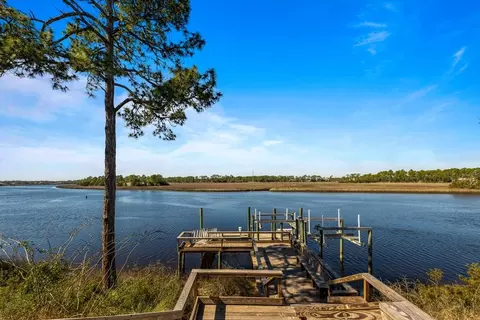 911 Sunset, Carrabelle, FL 32322 photo 8