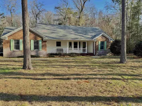 21 Magnolia Ridge Dr, Crawfordville, FL 32327