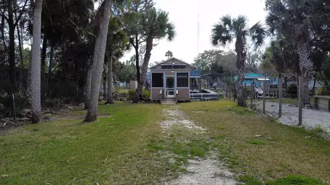 320 SE 15th St, Steinhatchee, FL 32359 photo 4