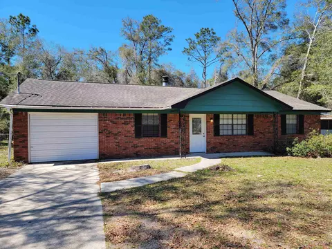 8444 W Sandalwood Dr, Tallahassee, FL 32305