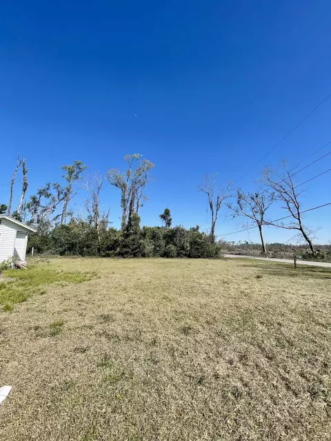 300 E Park St, Perry, FL 32348 photo 5