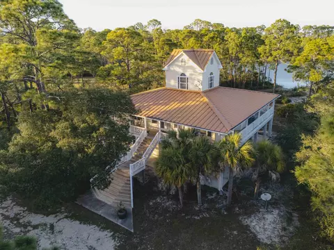 45 Turtle Creek Ln, Panacea, FL 32346
