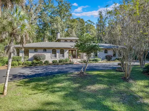 1826 Lakeshore Ln, Tallahassee, FL 32312