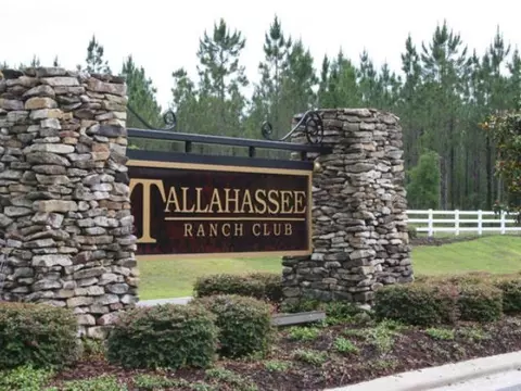 000 Hidden Horse Way, Tallahassee, FL 32305