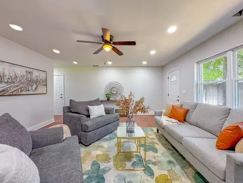 2121 Harriet Dr, Tallahassee, FL 32303