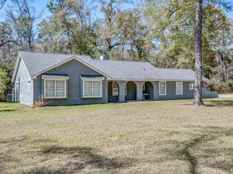 240 Old Woodville Rd, Crawfordville, FL 32327