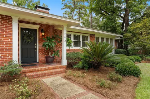 1218 Claude Pichard Dr, Tallahassee, FL 32308