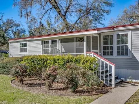 10 J R Milton Rd, Crawfordville, FL 32327