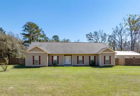 160 NE Olive St, Pinetta, FL 32350