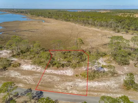 153 Hidden Harbor Dr, Alligator Point, FL 32346