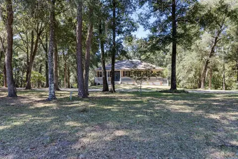 2660 Lakeview Point Rd, Quincy, FL 32351