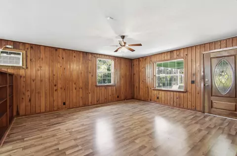 Living - 614 W Leon St, Perry, FL 32347 photo 3 of 5