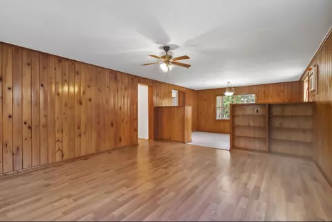 Living - 614 W Leon St, Perry, FL 32347 photo 2 of 5