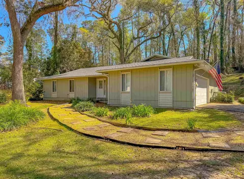 4051 Roscrea Dr, Tallahassee, FL 32309