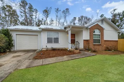 4252 Red Oak Dr, Tallahassee, FL 32311
