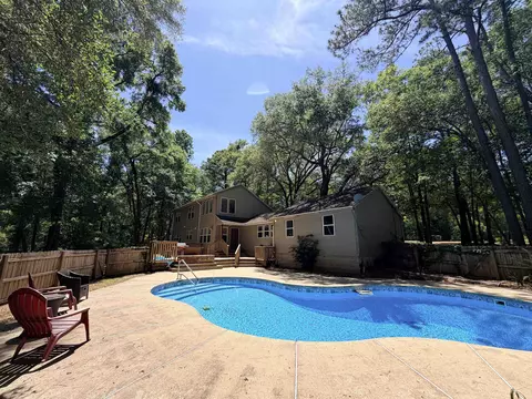 9084 Ravena Rd, Tallahassee, FL 32309